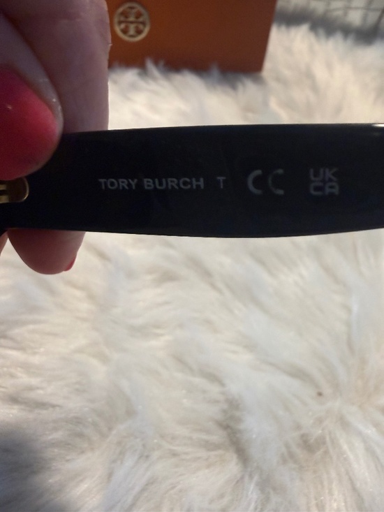 Tory Burch Black Framed Sunglasses main image 11